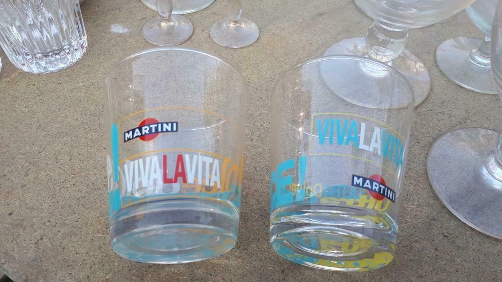 2 verres martini collector, Collections, Enlèvement ou Envoi, Comme neuf