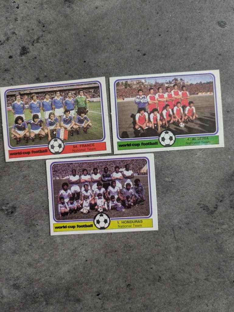 CARTES PHOTOS DE FOOTBALL MONTY GUM COUPE DU MONDE 82 ESPANA, Envoi, Comme neuf