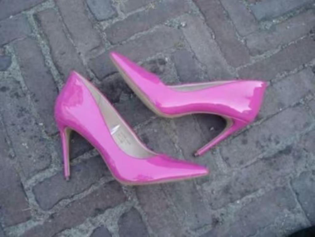 Nouveaux talons de fête de luxe en laque rose, taille 39, li, Neuf, Rose, Chaussures à haut talons, Envoi