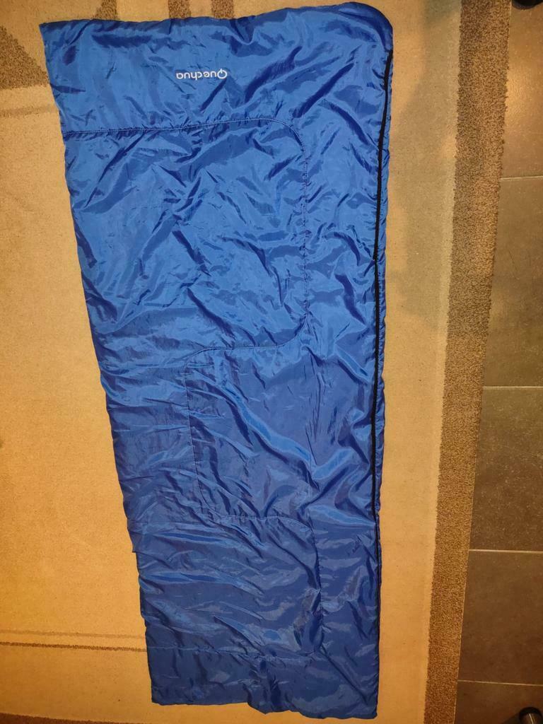 Blauwe slaapzak Quecha, Ophalen, Zo goed als nieuw, Slaapzak