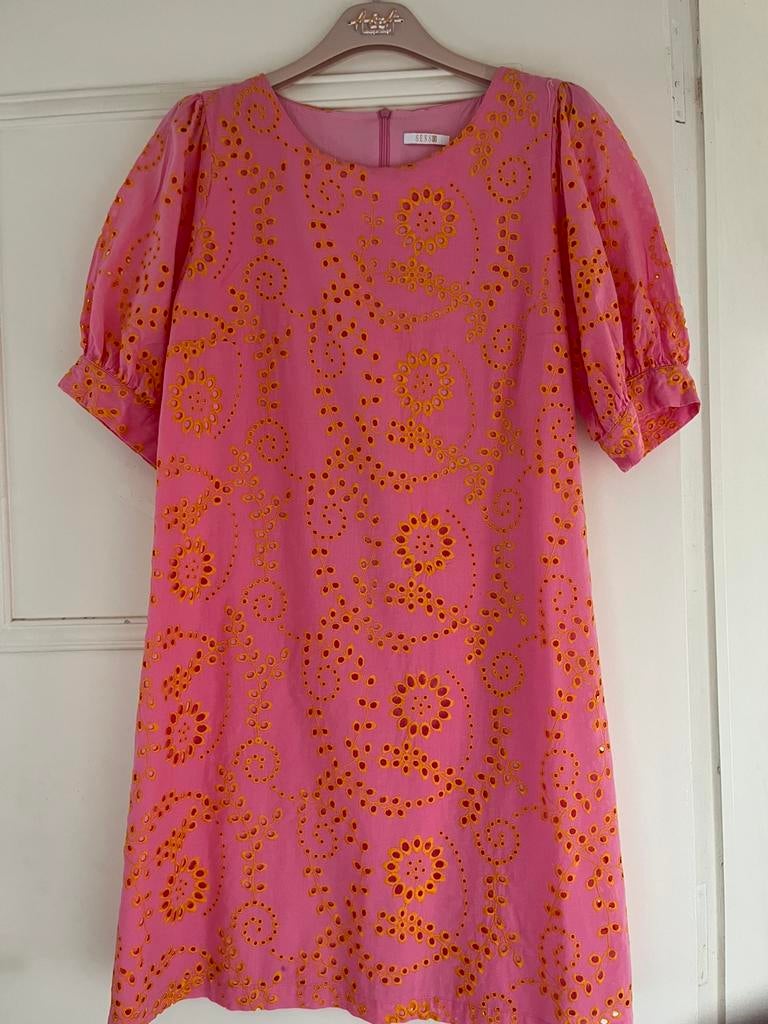 Kleedje, Ophalen, Zo goed als nieuw, Roze