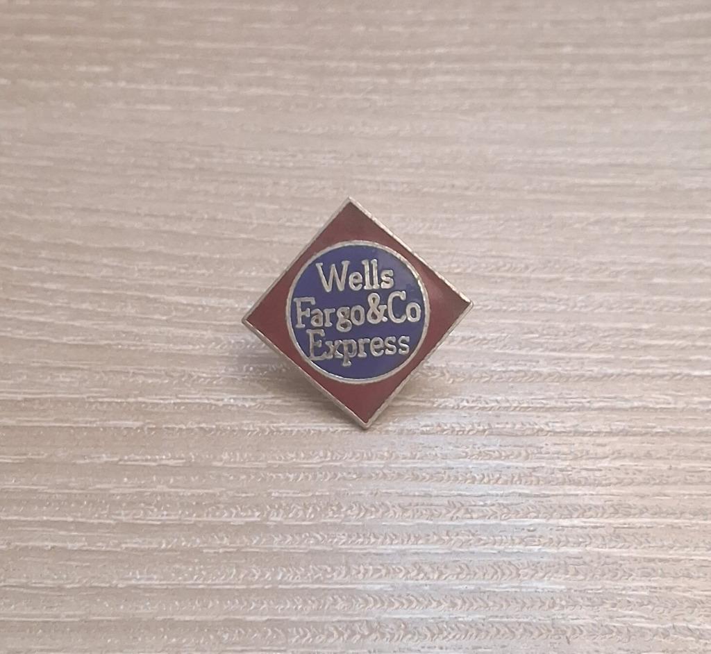 PIN - WELLS FARGO & CO EXPRESS, Verzenden, Gebruikt, Overige onderwerpen, Speldje of Pin