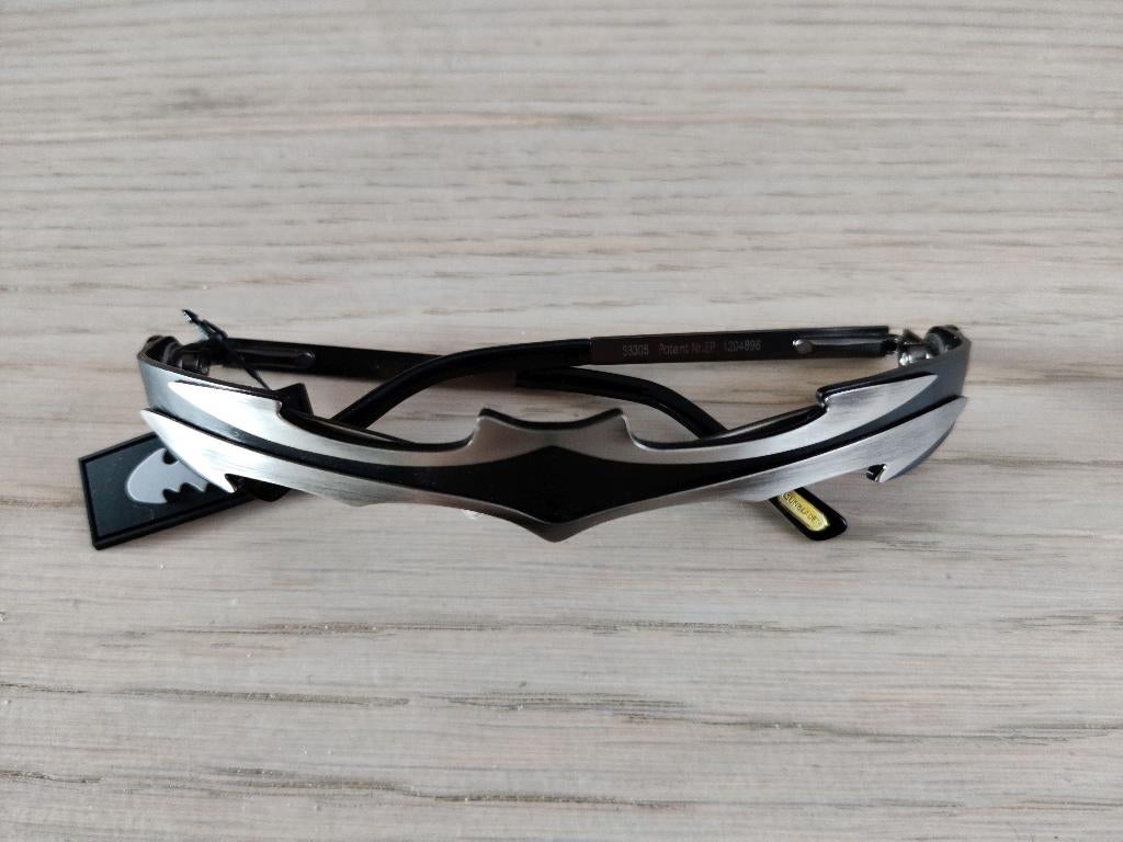 Sunblade met design van DC Comics BATMAN, collectors item, Bijoux, Sacs & Beauté, Lunettes de Soleil & Lunettes | Hommes, Neuf