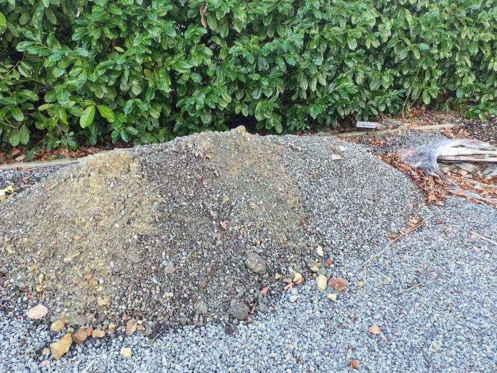 KIEZELSTEENTJES, Tuin en Terras, Grind, Keien en Split, Ophalen, Zo goed als nieuw, Grijs, Overige typen