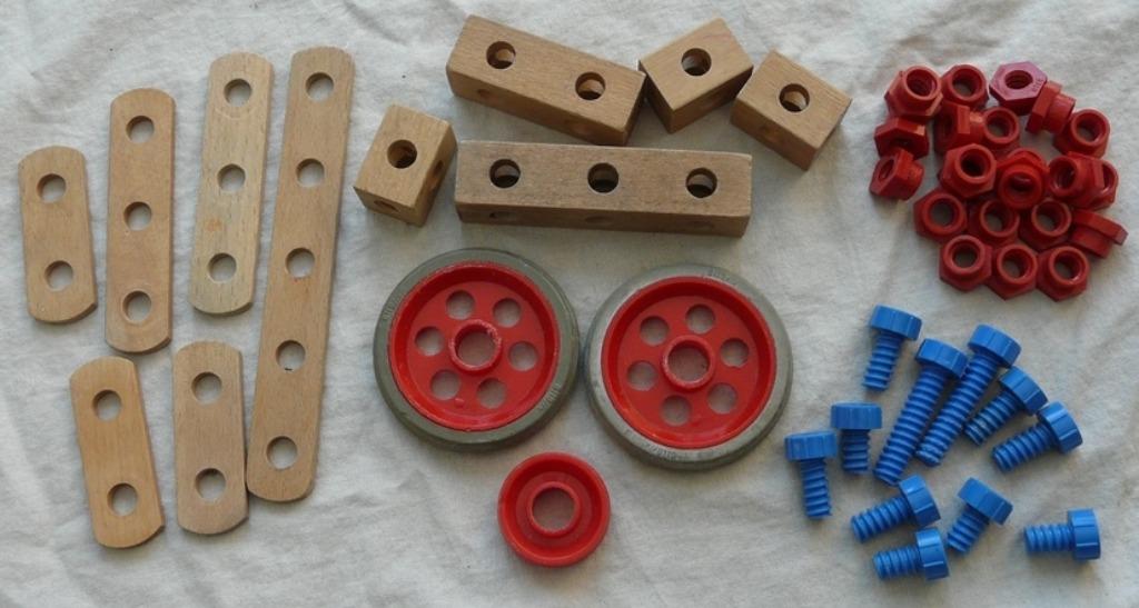 Lot Building Blocks & Parts, Bilo, 48 pcs / stukken, 1960s., Enlèvement ou Envoi, Utilisé