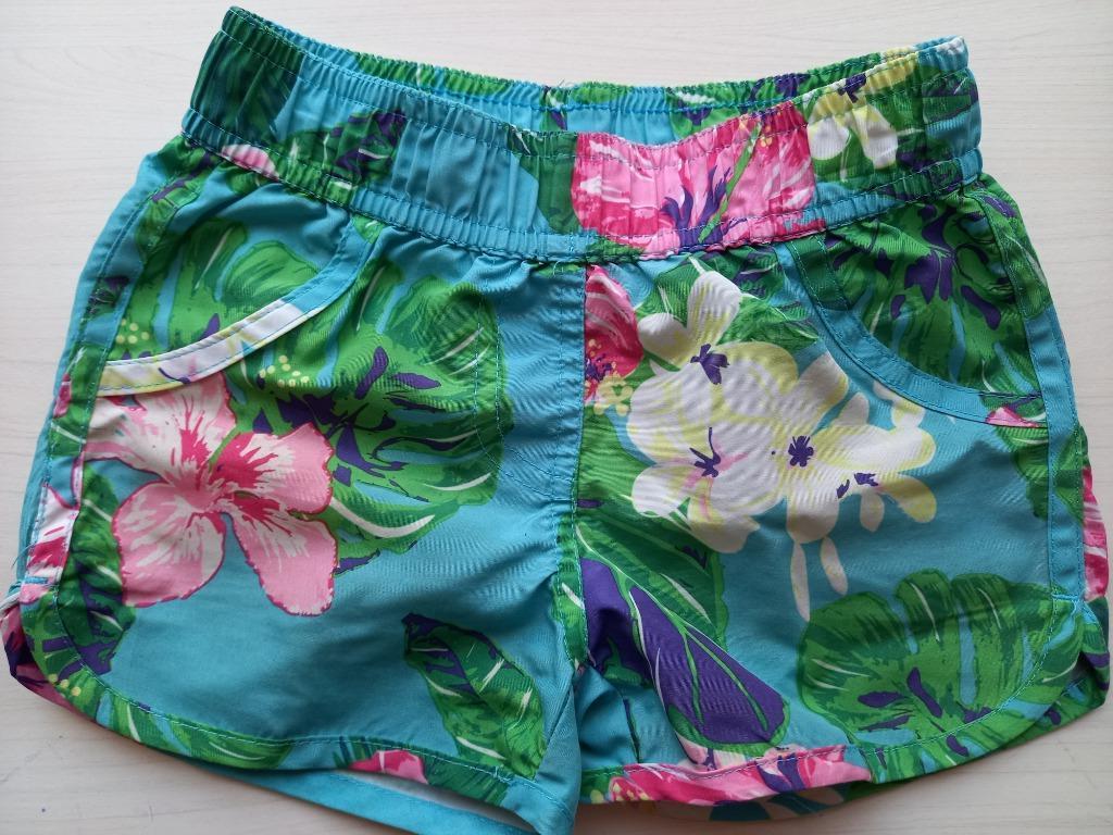 Joli short d'été taille 110 pour fille, état neuf, Knot so b, Pantalon, Enlèvement ou Envoi, Knot so bad, Comme neuf