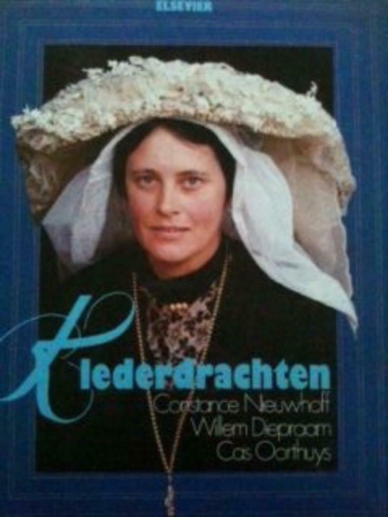 Klederdrachten, Constance Nieuwhoff (kantklossen), Enlèvement ou Envoi