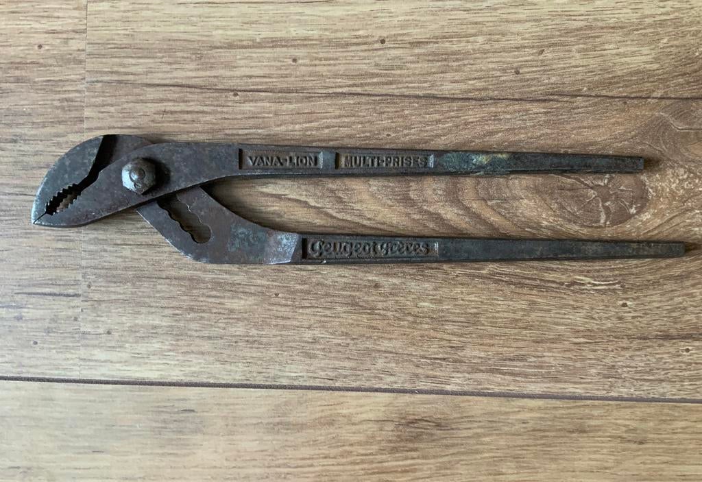 Clé de pompe à eau Peugeot Frères ancienne, Enlèvement ou Envoi