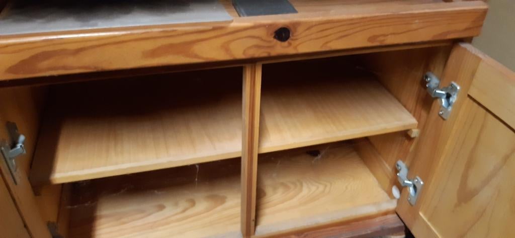 Grenen tv kastje € 25, Huis en Inrichting, Ophalen of Verzenden, Zo goed als nieuw