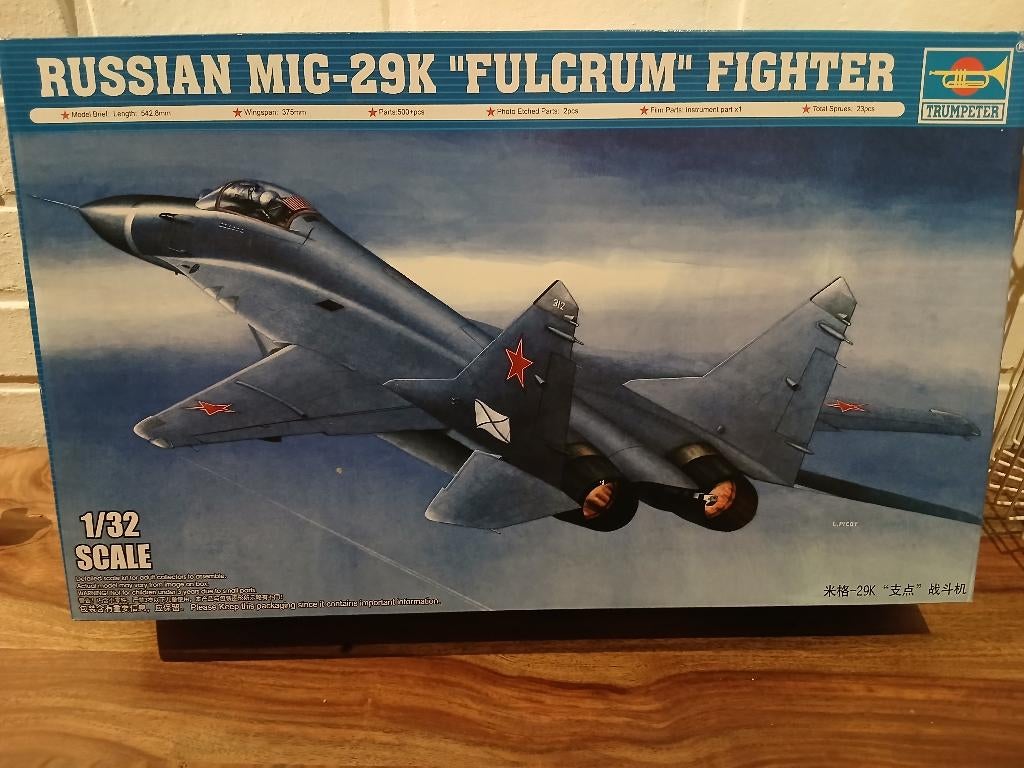 Trumpeter (02239): Mikoyan Gouvertich Mig-29K au 1:32, Hobby & Loisirs créatifs, Modélisme | Avions & Hélicoptères, Neuf, Avion