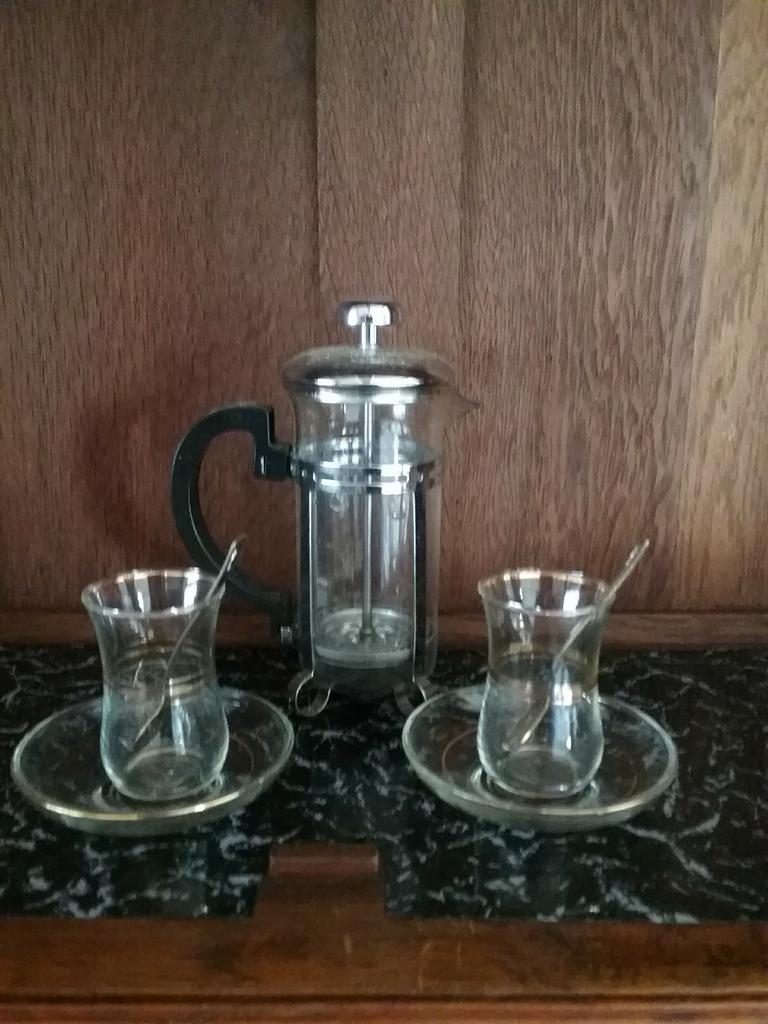Koffiekan met glaasjes (Percolator), Ophalen of Verzenden