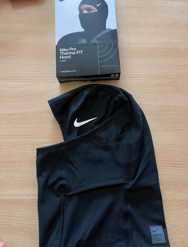 Nike Pro Therma-FIT Ski Mask / Hood – Nieuw in Box 🥷, Kleding | Heren, Mutsen, Sjaals en Handschoenen, Nieuw, Muts, Overige maten