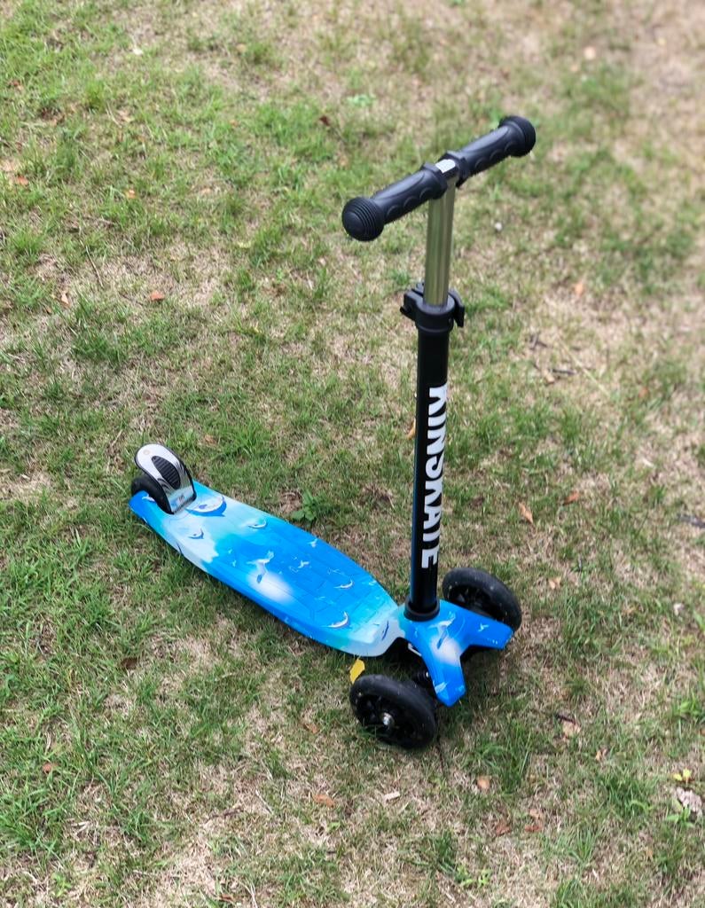 Trotinette enfant 3 roues blei noir dauphin kinskate, Enlèvement, Utilisé, Kinskate