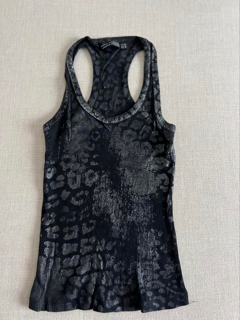T-shirt Zara taille M, Kleding | Dames, Topjes, Zara, Zo goed als nieuw, Maat 38/40 (M)