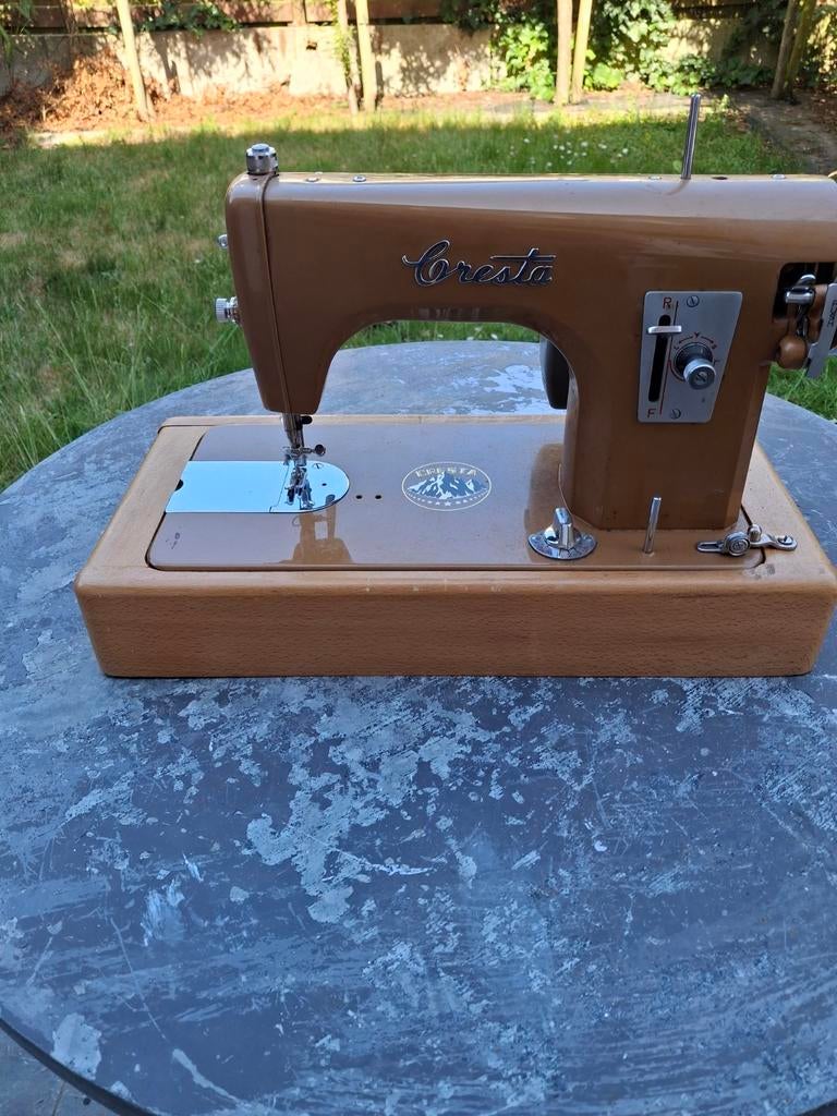 Oude naaimachine, Ophalen of Verzenden