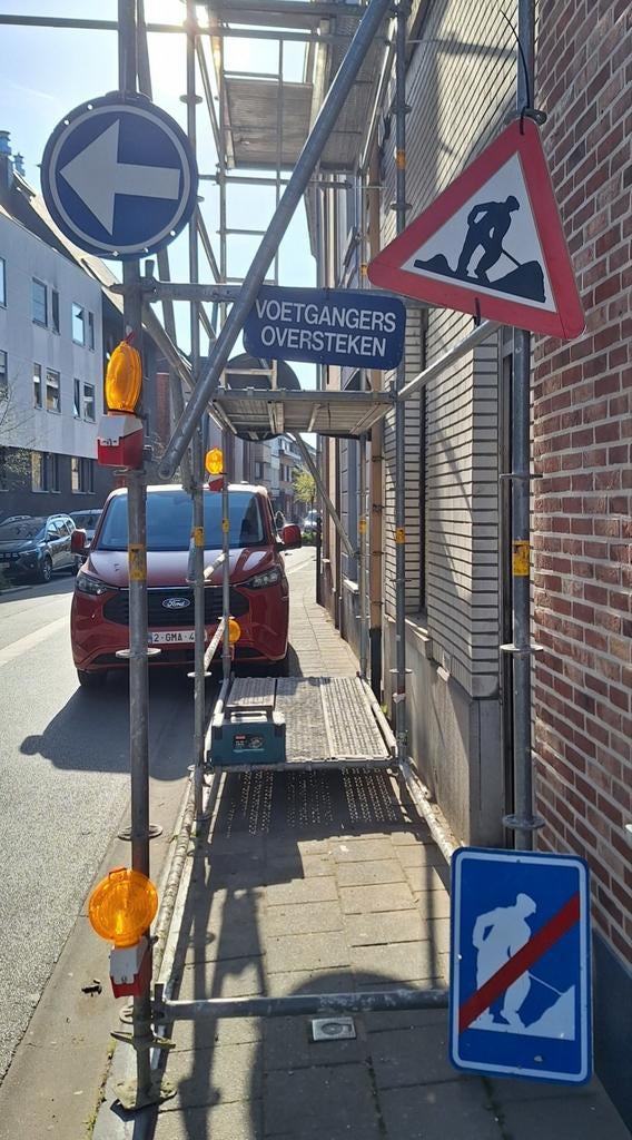 Te huur: verkeersborden voor aan stelling / steiger, Ophalen of Verzenden, Zo goed als nieuw