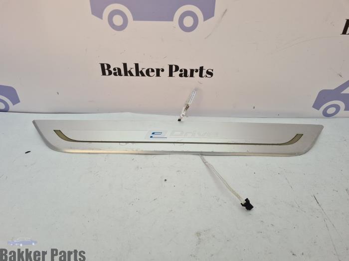 Marche-pied (list de couverture) gauche d'un BMW 7-Serie, Autos : Pièces & Accessoires, -, -, 3 mois de garantie, Utilisé