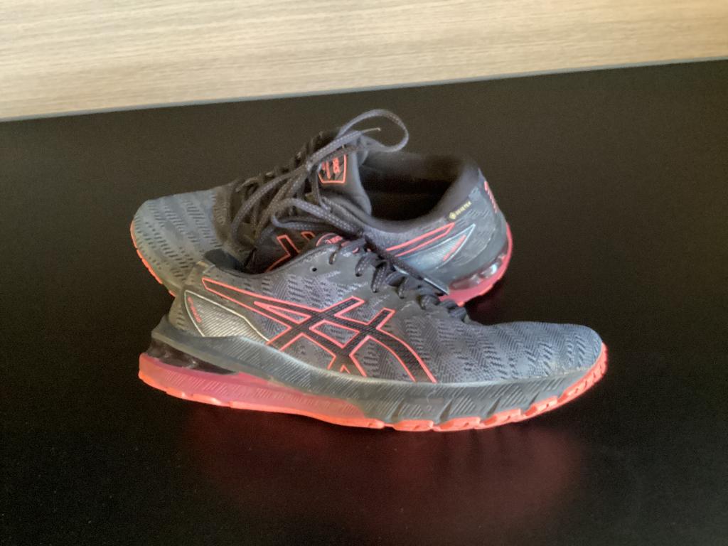 Loopschoenen, Sports & Fitness, Course, Jogging & Athlétisme, Course à pied, Chaussures de course à pied, Comme neuf, Enlèvement