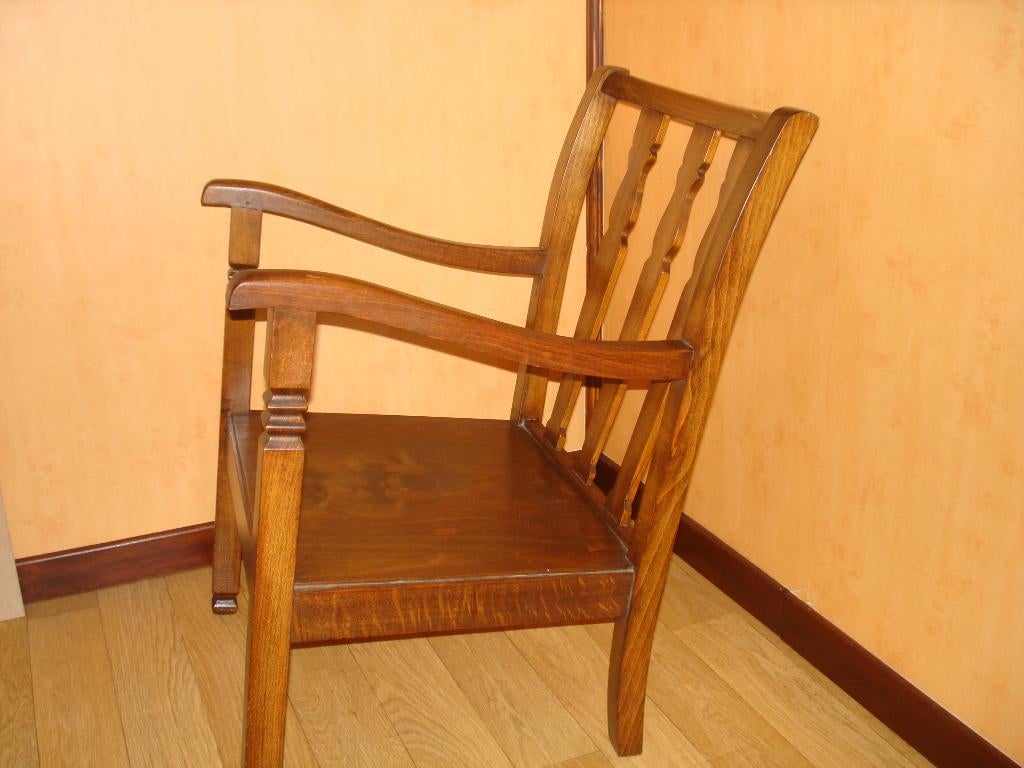 2 Vintage lounge stoelen massief hout -- jaren 60 --, Ophalen