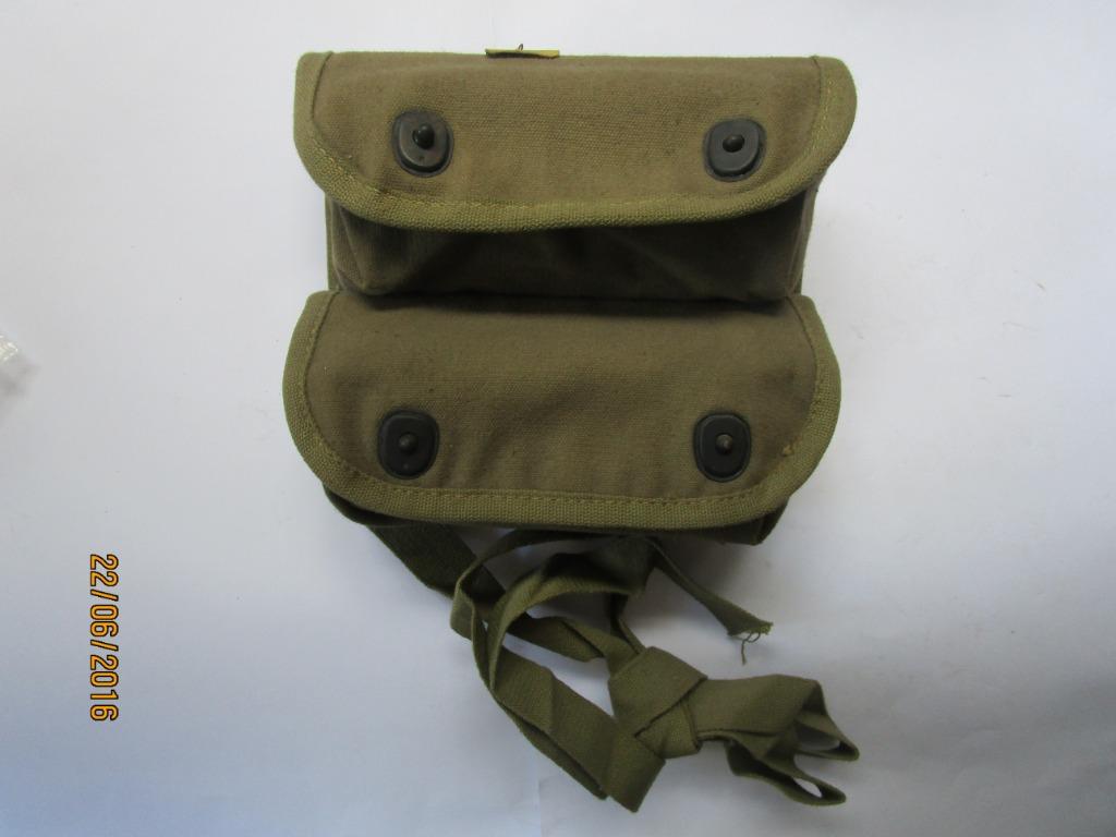 Grenade 2 pounches, Verzamelen, Verzenden, Landmacht, Overige typen