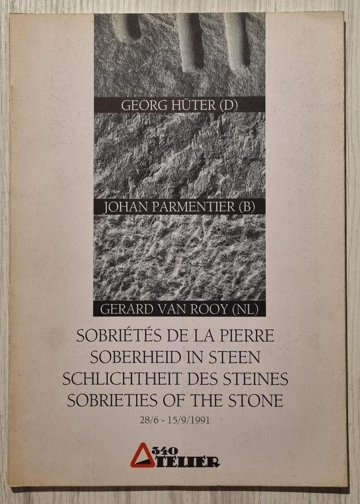Soberheid in Steen - Sobriétés de la Pierre - Schlichtheit d, Majewski Wodek, Enlèvement ou Envoi, Comme neuf, Sculpture