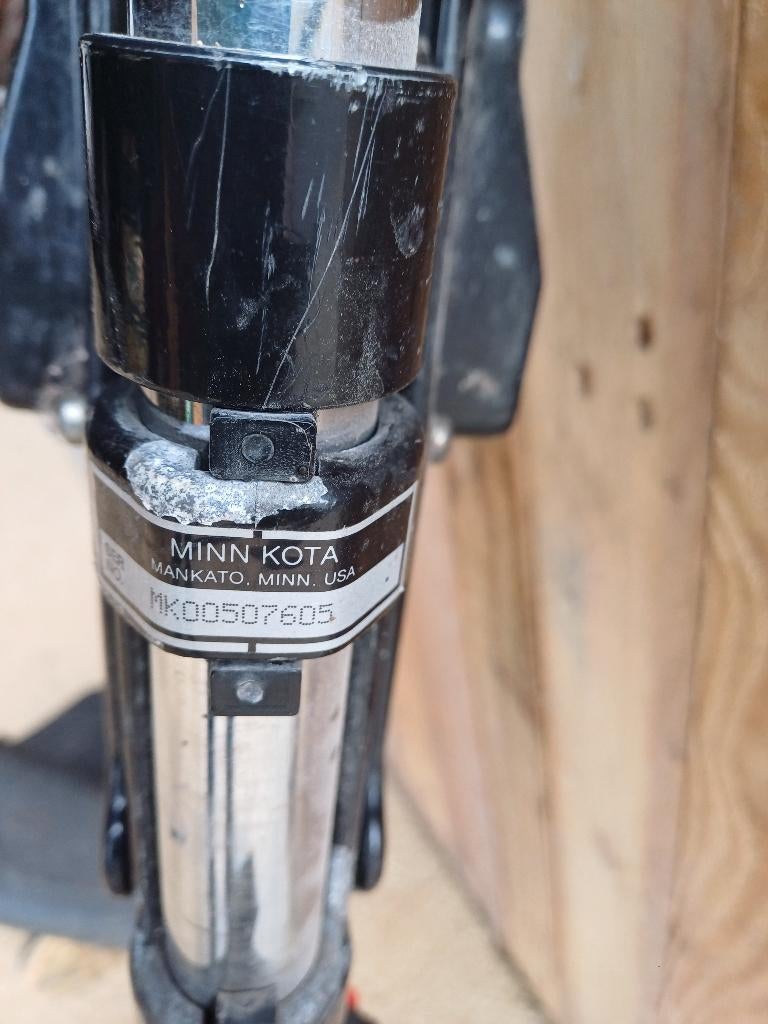 Moteur pour barque minn kota, Enlèvement
