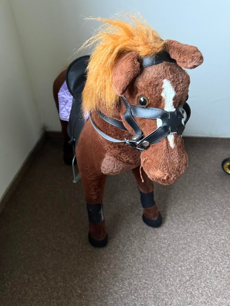 Staande paard, Ophalen, Zo goed als nieuw