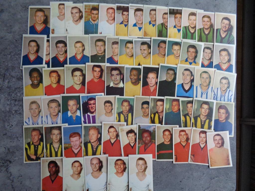 Maple leaf gum voetbal kaarten anno 1963 65x pre panini, Verzenden
