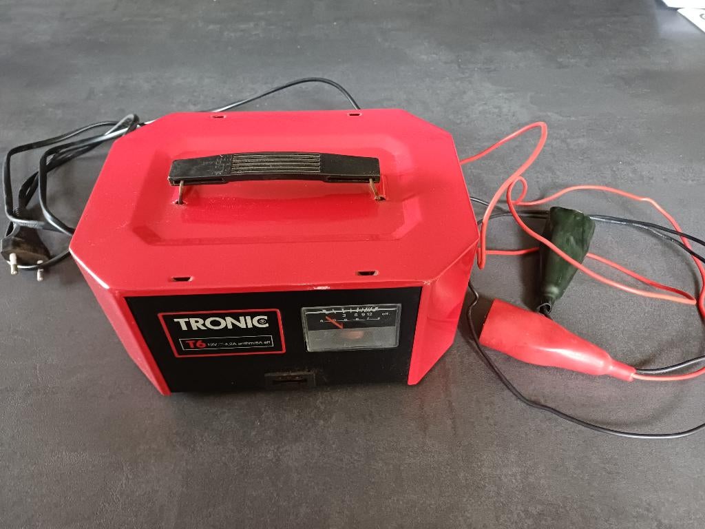 Acculader 12 V, Auto-onderdelen, Accu's en Toebehoren, Ophalen, Gebruikt