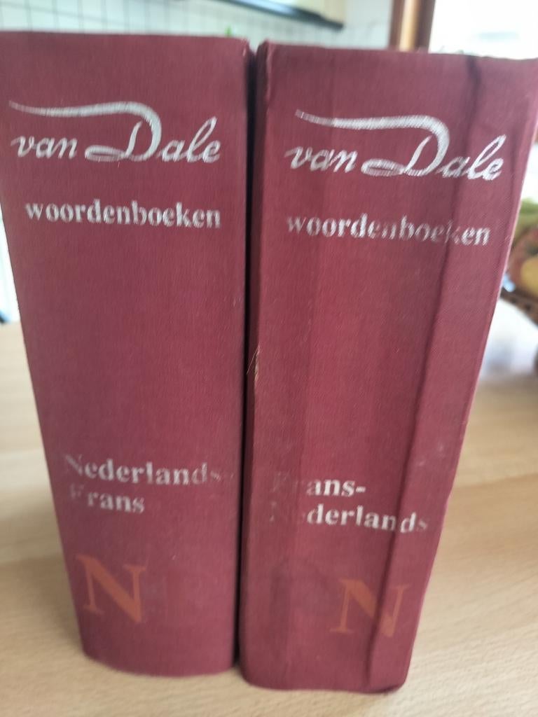 Dictionnaire van Dale néerlandais - français et vice versa, Livres, Enlèvement, Comme neuf, Van Dale