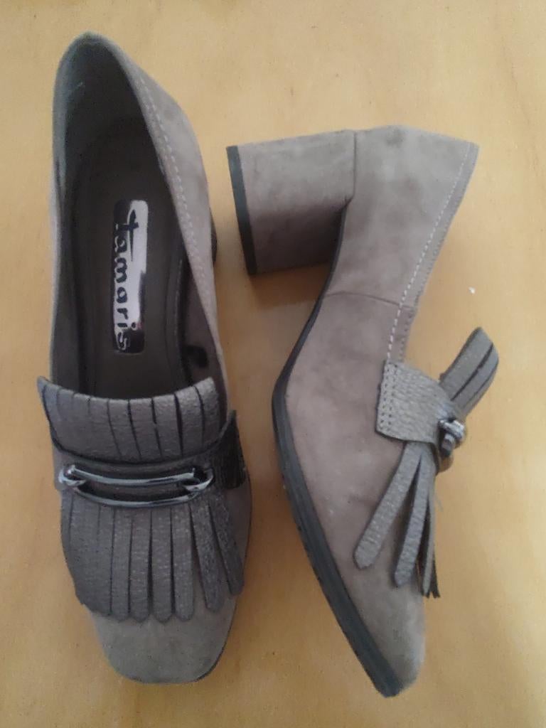 Tamaris taille 38, portée une fois, Tamaris, Enlèvement ou Envoi, Comme neuf, Brun