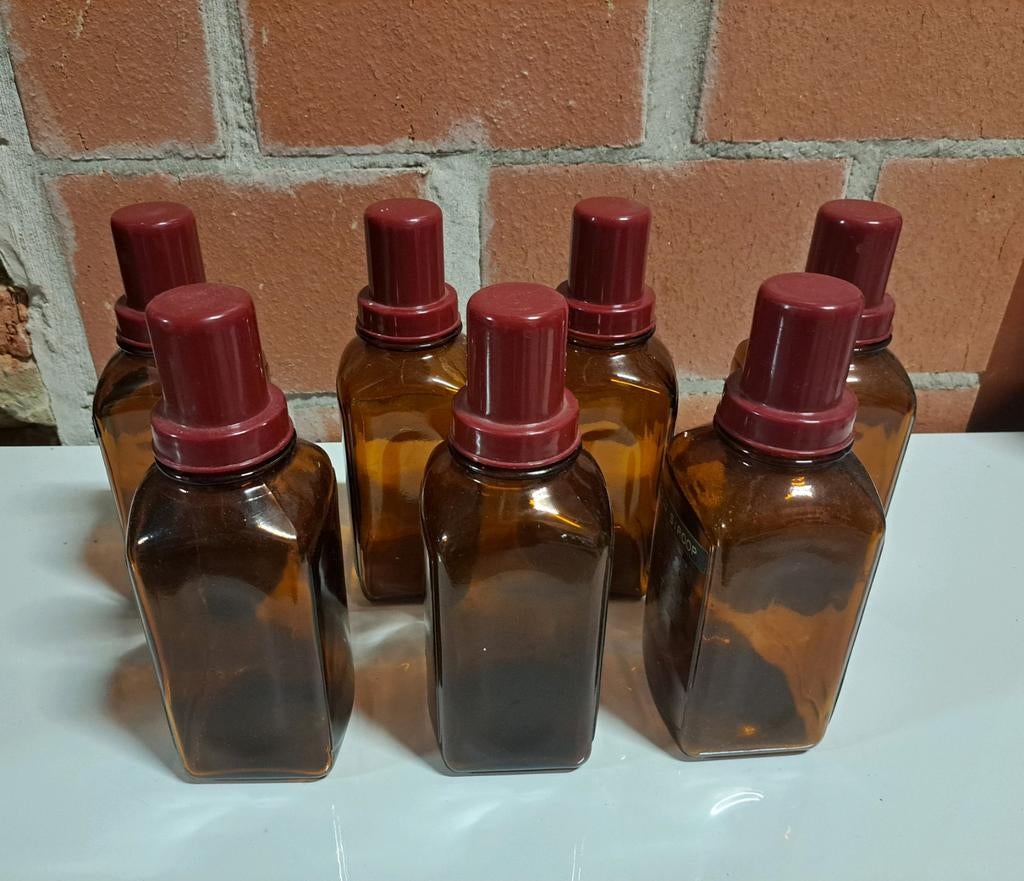 Flessen apotheek, Enlèvement