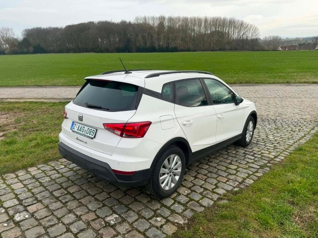 Seat arona, Auto's, Seat, Stof, Wit, Bedrijf, 5 zetels