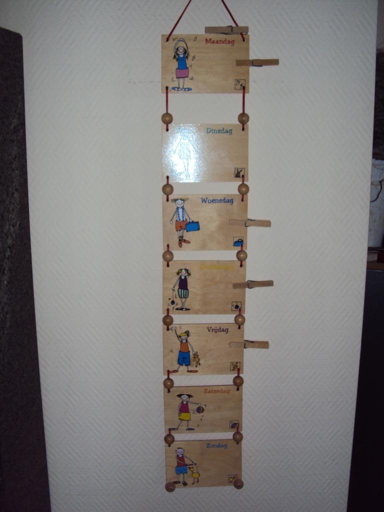 Leuke houten weekplanner  Handig om allerlei activiteiten, ., Kinderen en Baby's, Ophalen of Verzenden, Gebruikt