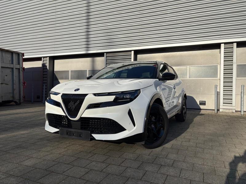 Alfa Romeo Junior TI, Autos, Alfa Romeo, 145 ch, Achat, Autres carburants, Noir
