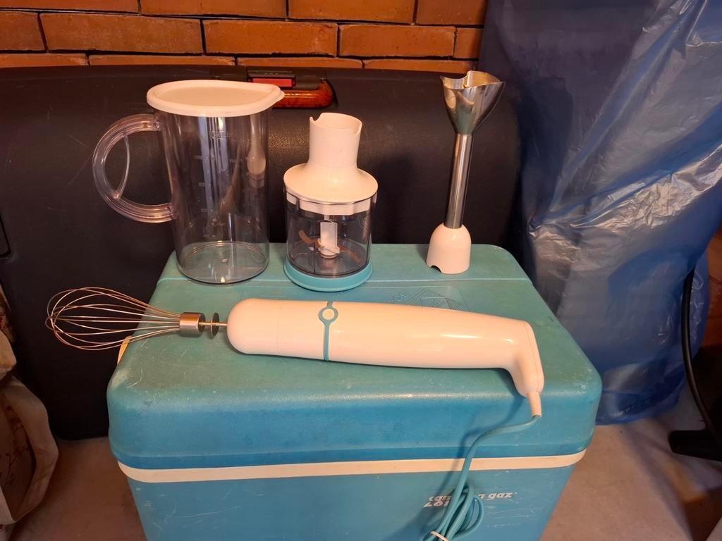 Mixer met benodigdheden, Ophalen