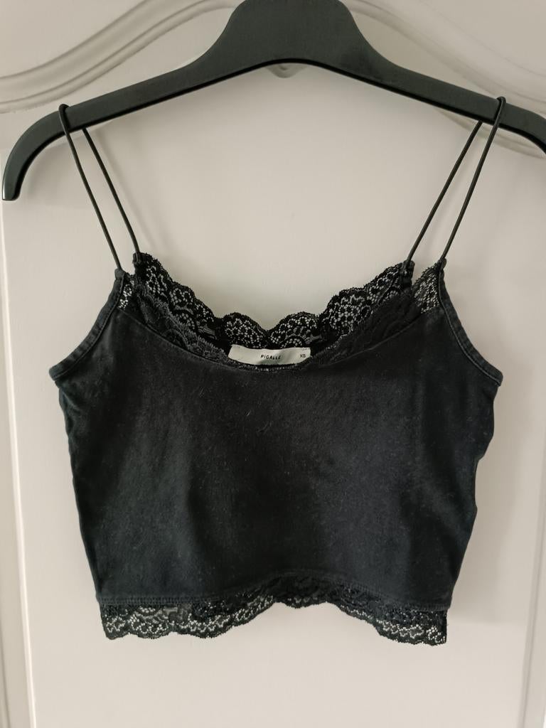 Top met dunne bandjes en Pigalle-borduursel, Kleding | Dames, Ophalen of Verzenden, Zwart