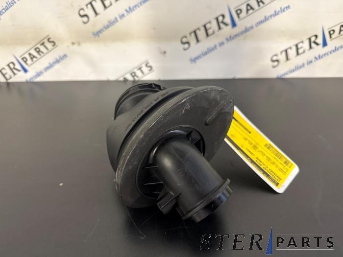 Tube intercooler d'un Mercedes E-Klasse, Autos : Pièces & Accessoires, Climatisation & Chauffage, Mercedes-Benz, Utilisé, 3 mois de garantie