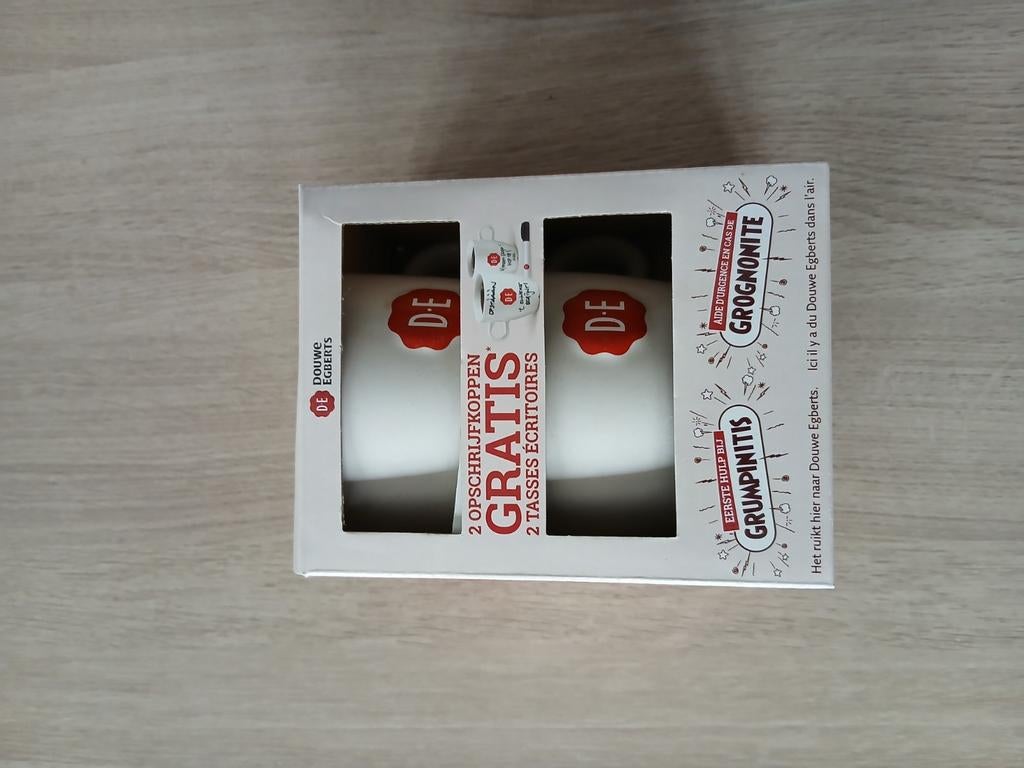 Douwe Egberts tassen 6 stuks voor 5€, Huis en Inrichting, Ophalen, Zo goed als nieuw