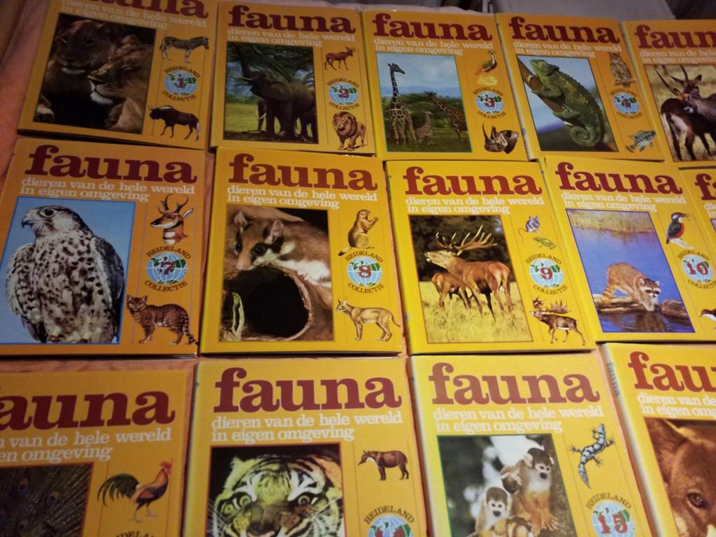 18 delige reeks fauna encyclopedie Heideland collectie, Boeken, Ophalen, Complete serie, Zo goed als nieuw, Felix Rodriguez