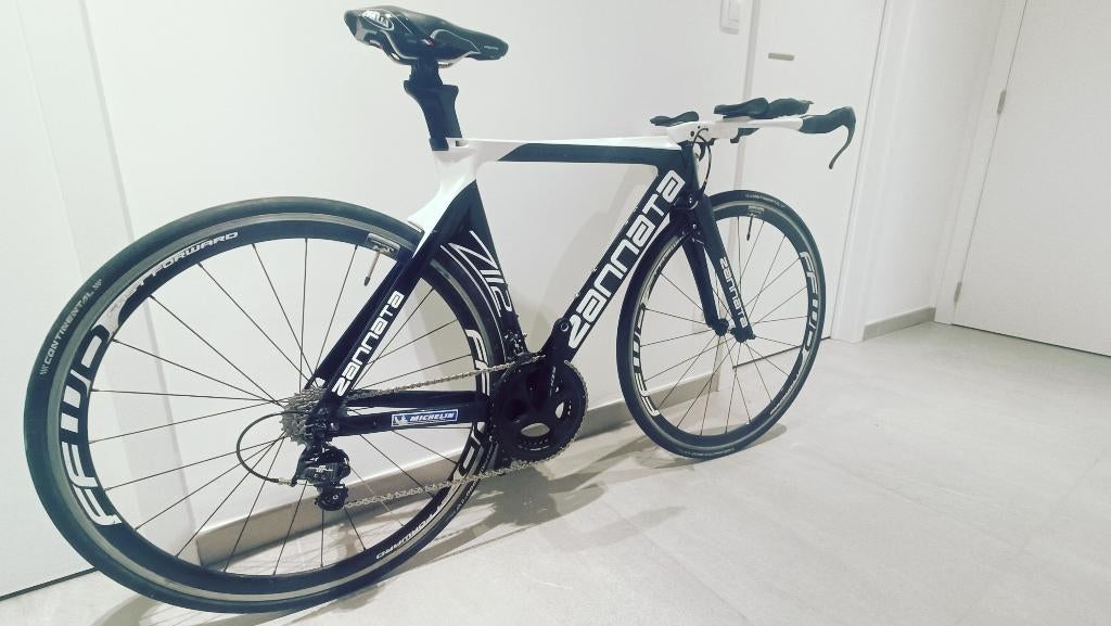 Zannata Z112 — Vélo de triathlon — roues FFWD F4R, Vélos & Vélomoteurs, Autres marques, 10 à 15 vitesses, 49 à 53 cm, Enlèvement