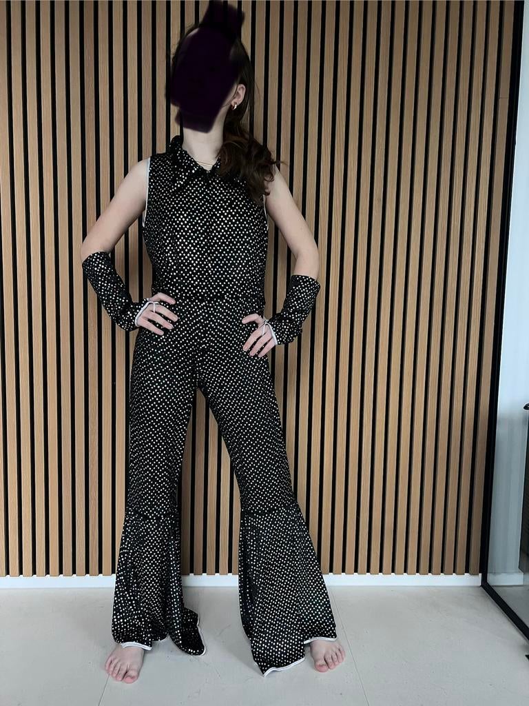 Disco glitter jumpsuit (10-12y), Vêtements | Femmes, Combinaisons, Enlèvement, Porté, Taille 34 (XS) ou plus petite