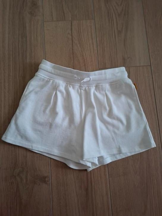 Wit shortje Vinigno 158 /164, Broek, Meisje, Nieuw, Ophalen of Verzenden