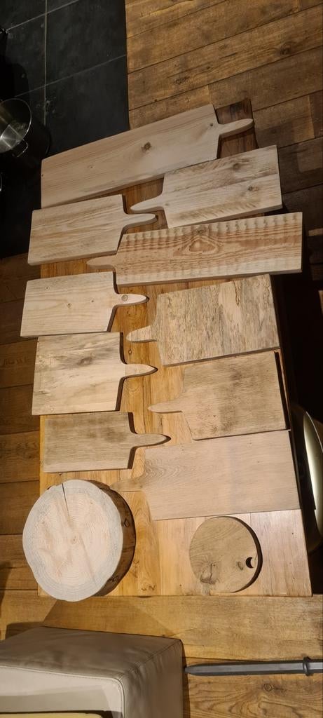 PLATEAU DE PLANCHE À PAIN SOLIDE ET DURABLE 15-60€, Maison & Meubles, Cuisine | Ustensiles de cuisine, Utilisé, Enlèvement ou Envoi