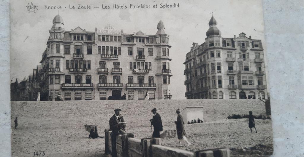 Postkaart KNOKKE ZOUTE excelsior hotel DIGUE ZEEDIJK 1923, Ophalen of Verzenden