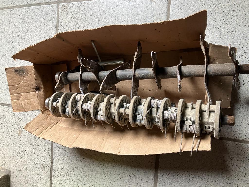 Rouleaux scarificateur, Enlèvement ou Envoi, Utilisé, Électrique
