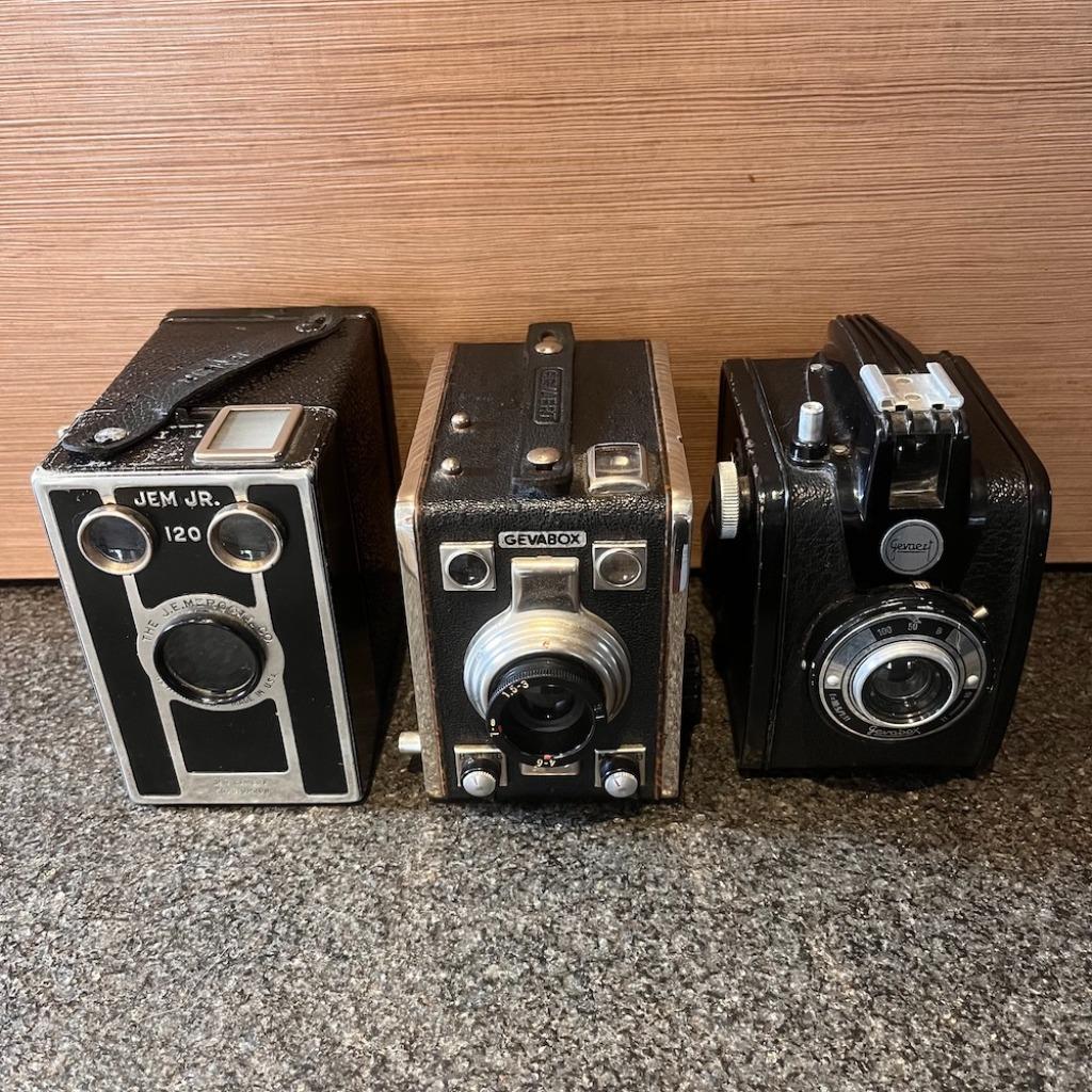 3 Box camera's - 1x JEM JR. 2x Gevabox 6x9, Audio, Tv en Foto, Fotocamera's Analoog, Gebruikt, Compact, Overige Merken, Ophalen