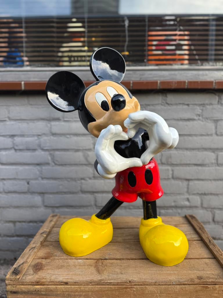 Statue de Mickey Mouse avec cœur, Enlèvement, Mickey Mouse, Comme neuf, Statue ou Figurine