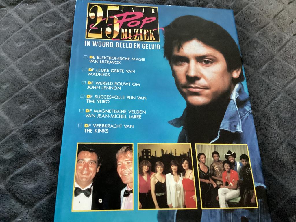 25 jaar popmuziek in woord en beeld 1981, Ophalen of Verzenden