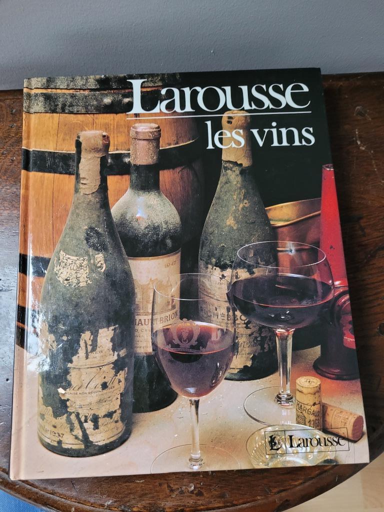 Livre Larousse les vins, Enlèvement